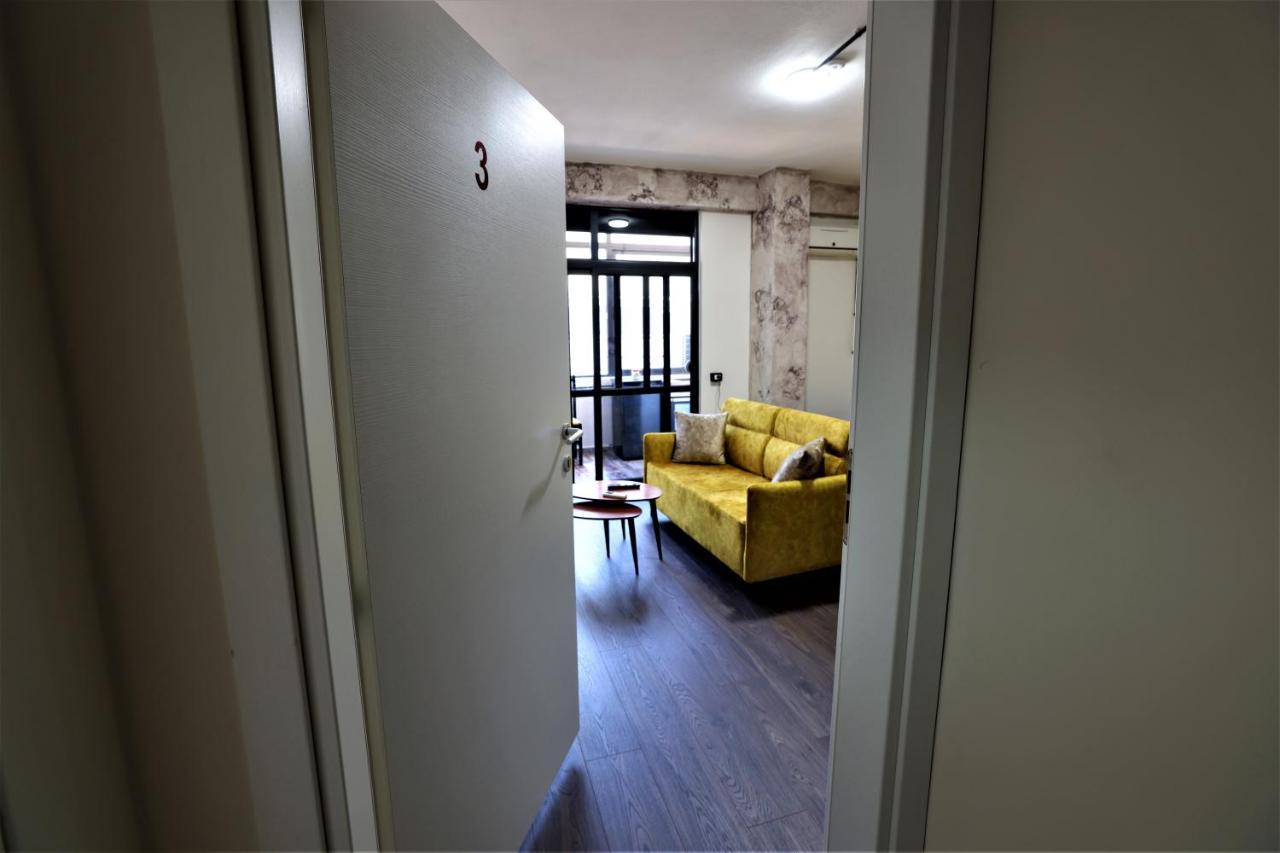Apartament Stylish Studio In The Heart Of Tirana #3 Zewnętrze zdjęcie
